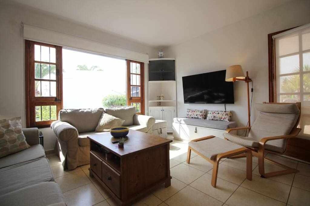Casa Barbara En Playa Bastian Apartment Коста Тегисе Екстериор снимка